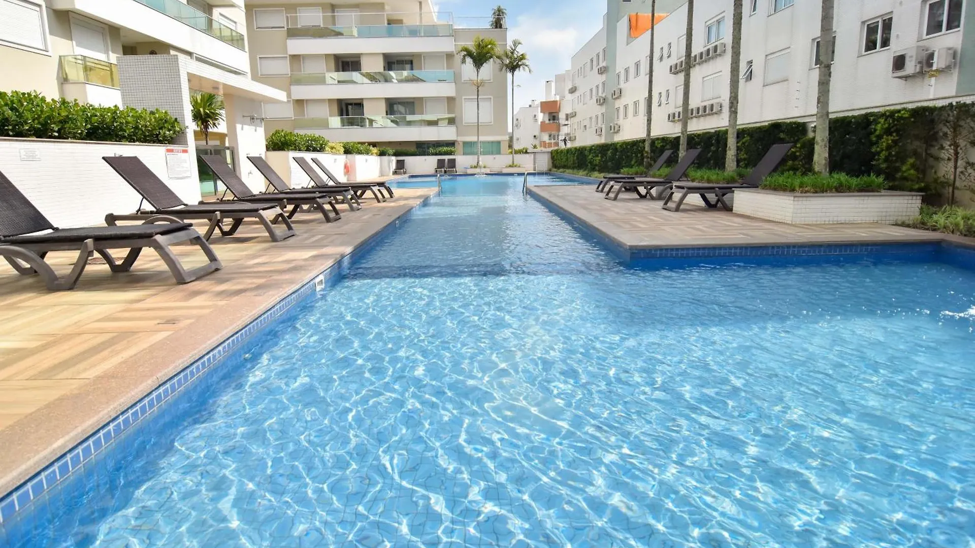 Sete Mares: Otima Estrutura Ao Lado Da Praia P990 Florianópolis Appartamento