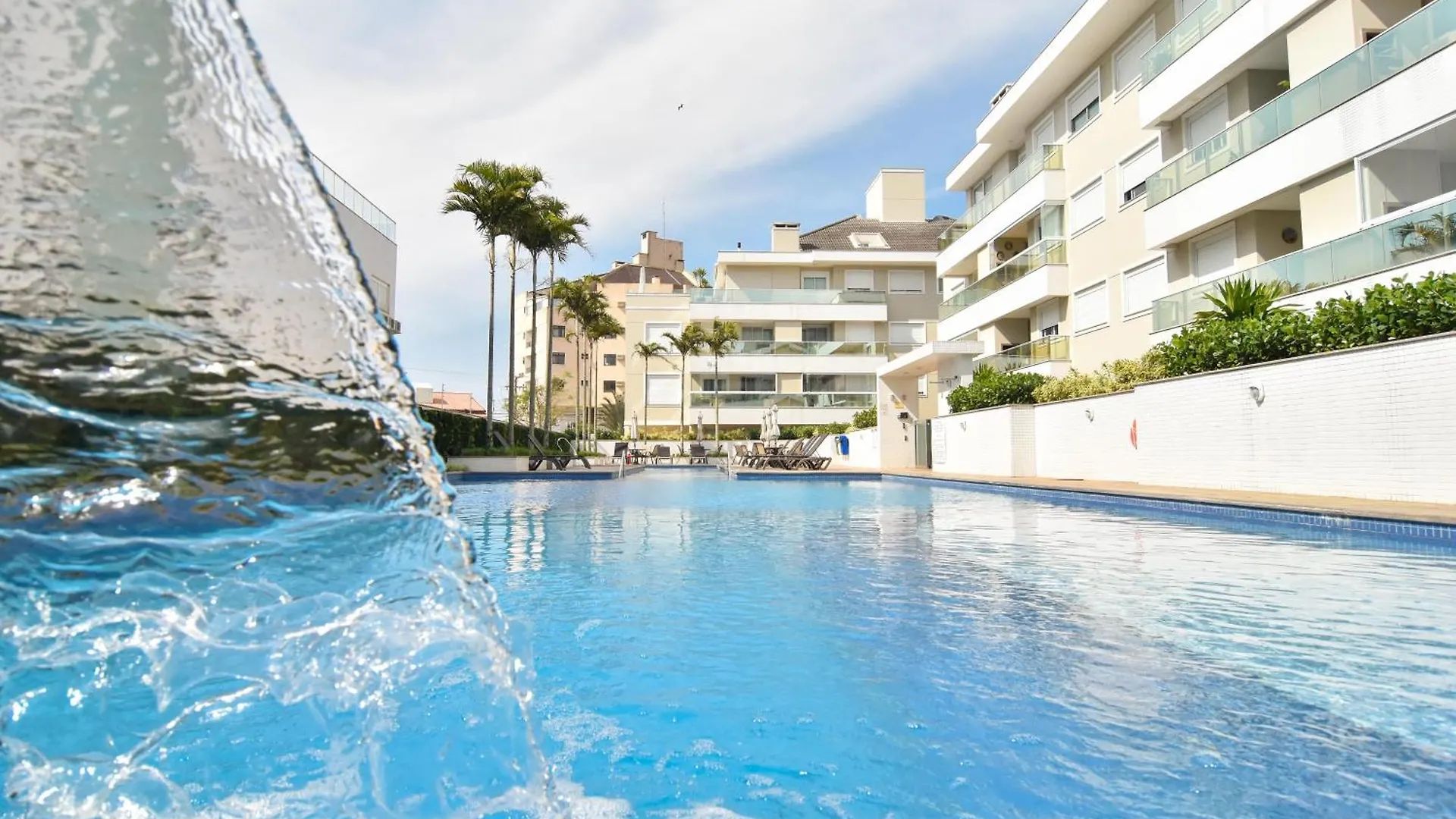Apartment Sete Mares: Otima Estrutura Ao Lado Da Praia P990 Florianopolis
