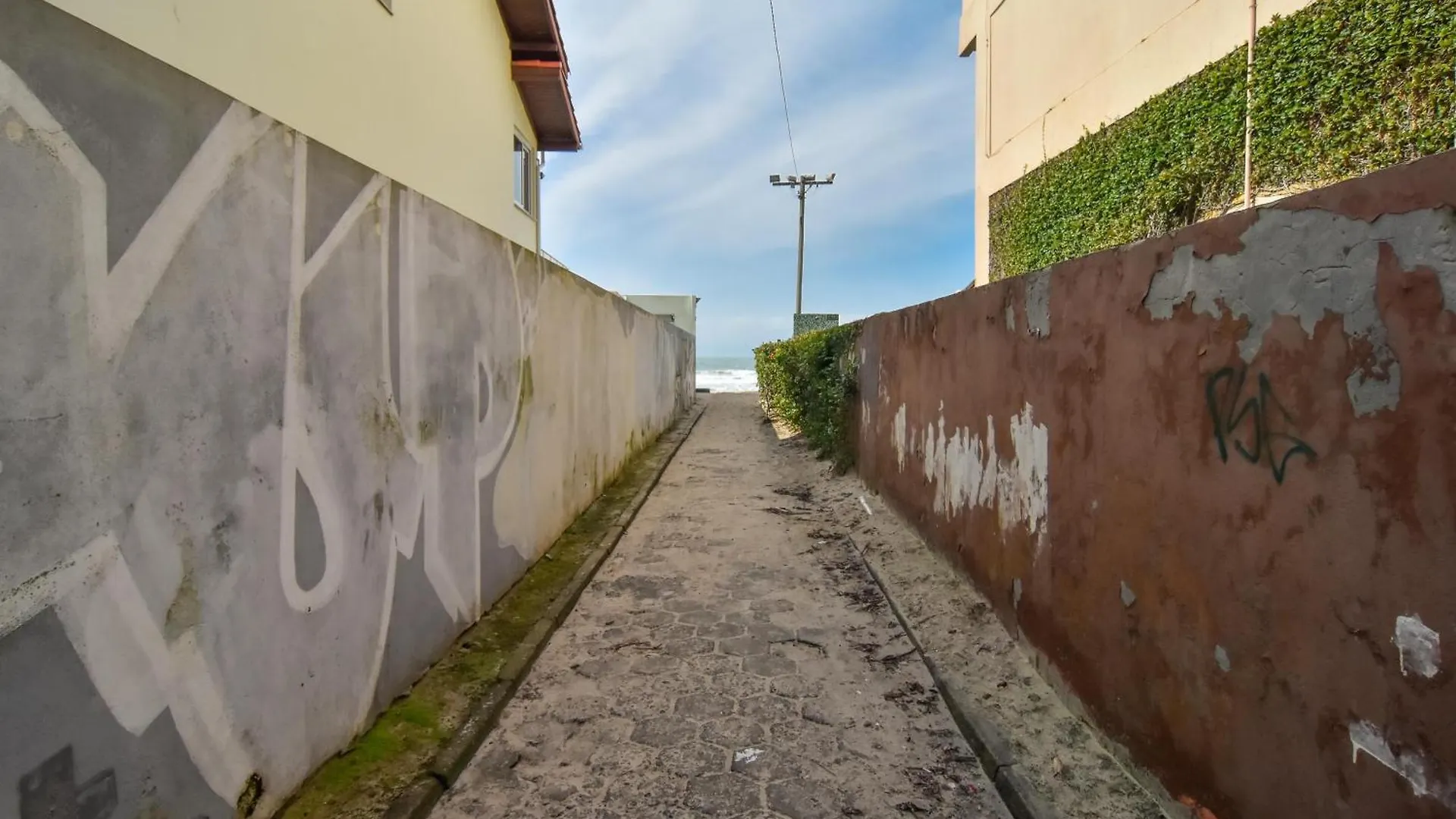 Sete Mares: Otima Estrutura Ao Lado Da Praia P990 Florianopolis