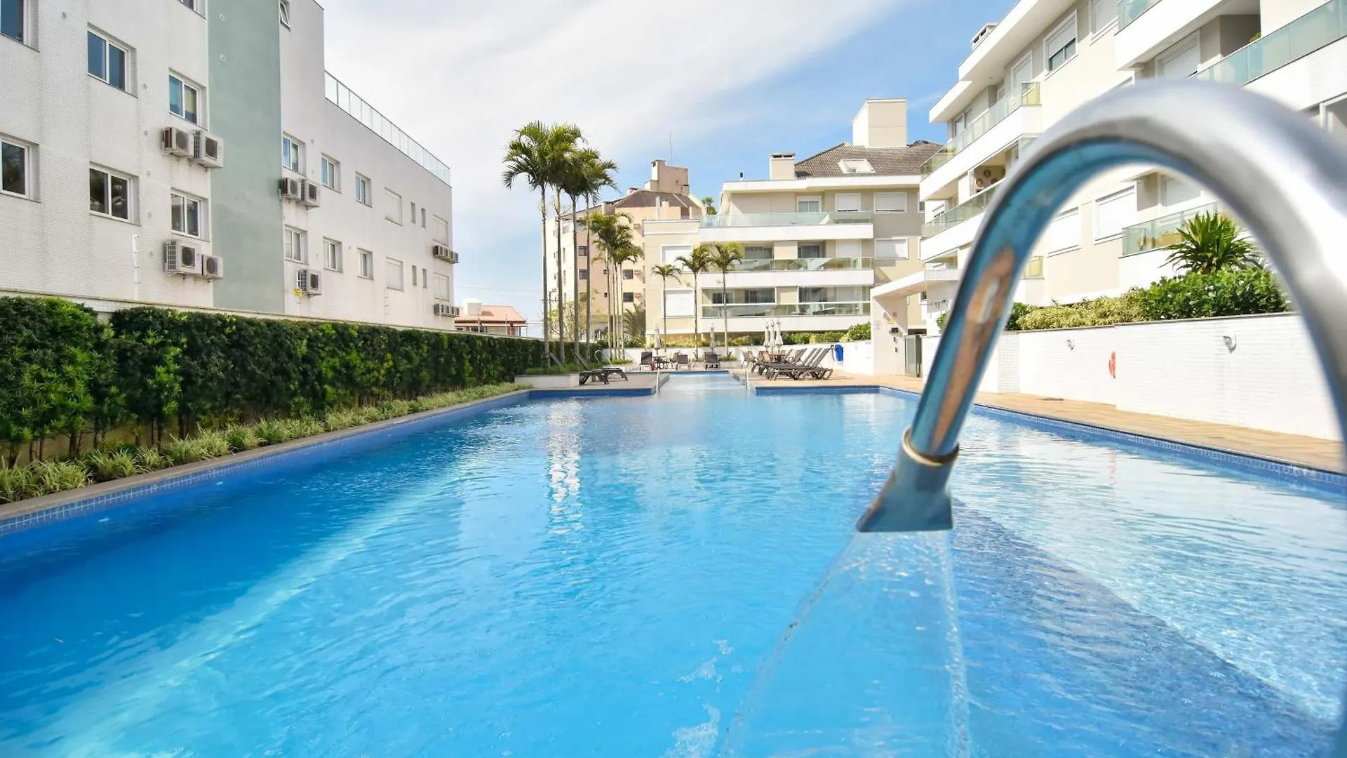 Sete Mares: Otima Estrutura Ao Lado Da Praia P990 Florianopolis Apartment