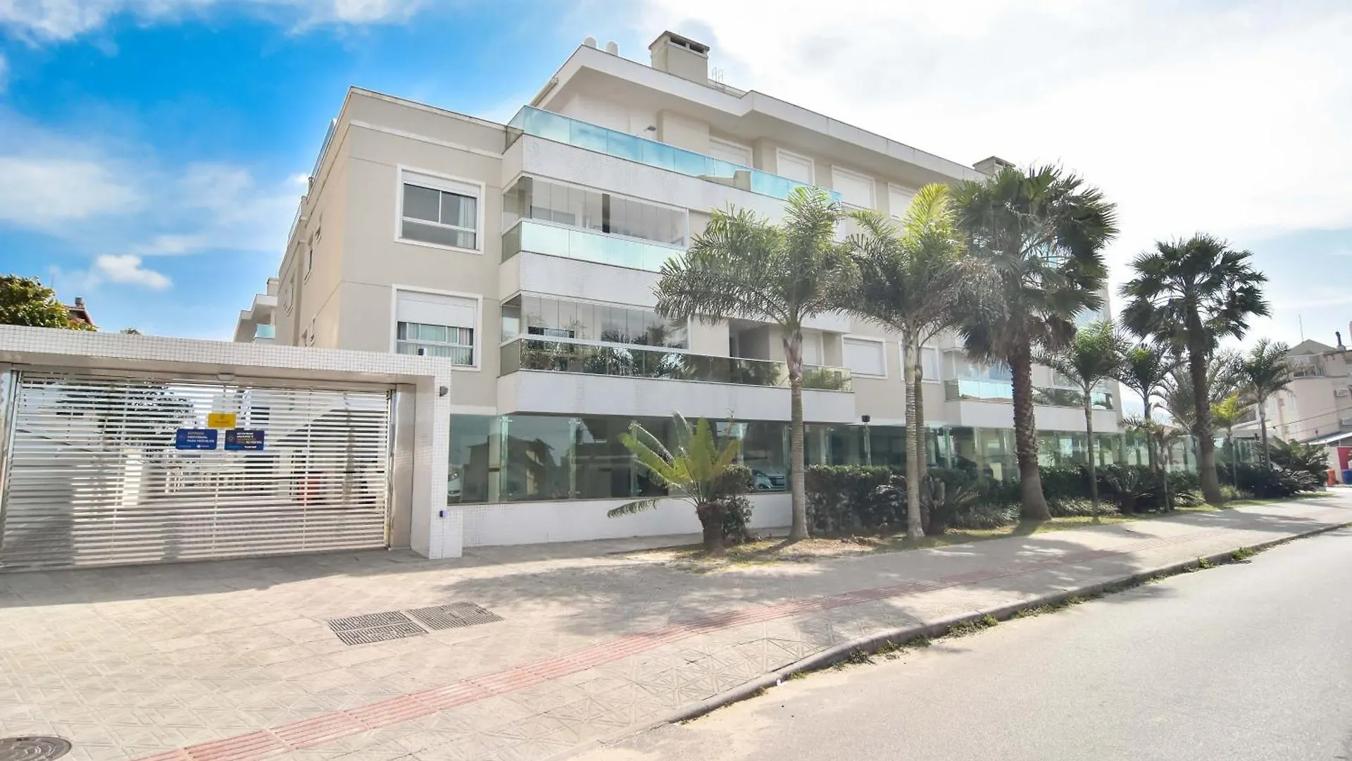 Apartment Sete Mares: Otima Estrutura Ao Lado Da Praia P990 Florianopolis